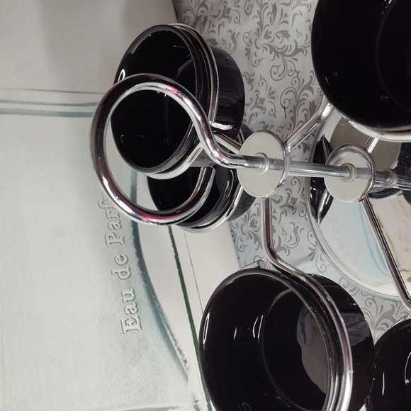 Revolving 6-pc Dip Ceramic Bowls 11x11x9 ** 1 bowl has a crack ** - Picture 2 of 8